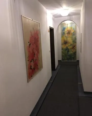 Apartman Pension Fuer Langzeitmiete 2 Bis 3 Bett Zimmer Monatsmiete Ab 450 Eur Warm 91639 Wolframs - Eschenbach Vollmoebliert Gemeinschaftskueche Waschmaschiene Parkplatz Kostenlos Sehr Zentral *